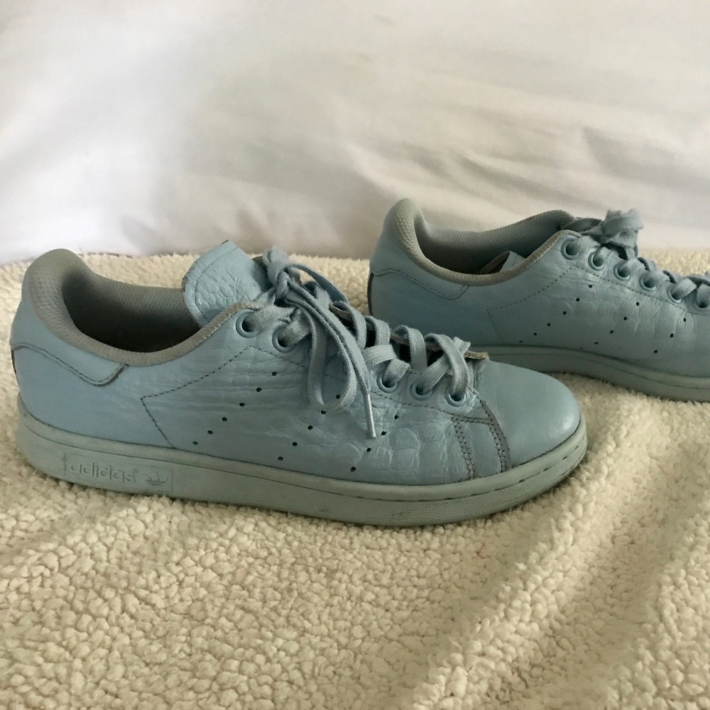 adidas Original Stan Smith in Clear Sky